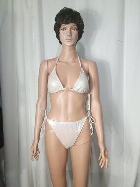 No boundaries moonlight pearl cheeky bikini Size S top size L bottom